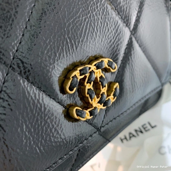 Hyper Peter WALLET ON CHANEL19 CHAIN 0708